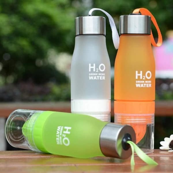 650 ml Vattenflaska Infusionsanordning Plast Vattenflaska Barn Frukt Infusion Dryck Utomhus Sports Bout 137