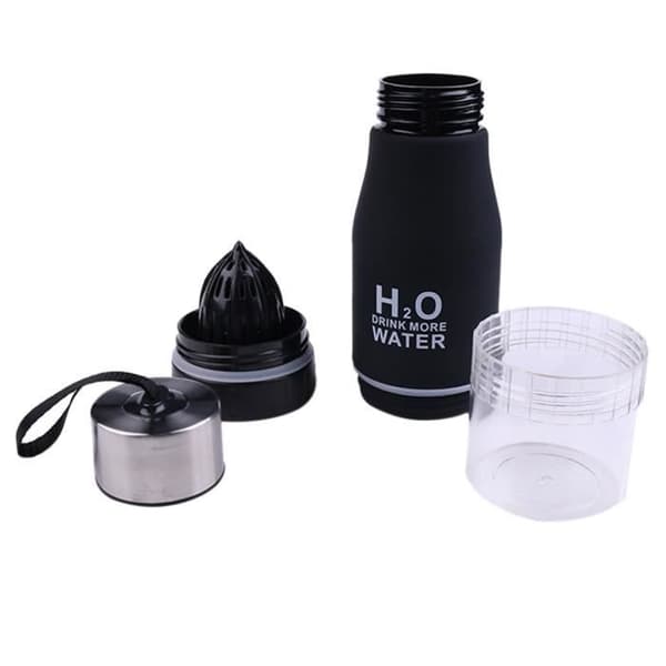 650 ml H2O vattenflaska Bärbar frostad citronkoppspressare fruktjuicepress infuser tumbler (svart)
