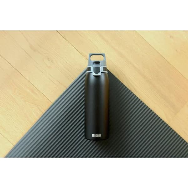Vattenflaska - SIGG - Shield One - 1L - Svart - 18/8 rostfritt stål