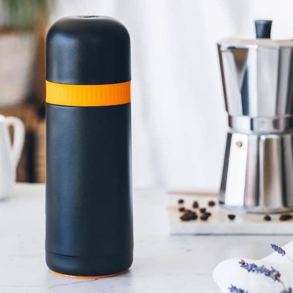 Isolerad flaska för vätskor - BRA - Enjoy Efficient - 1000 ml - Rostfritt stål - Vit