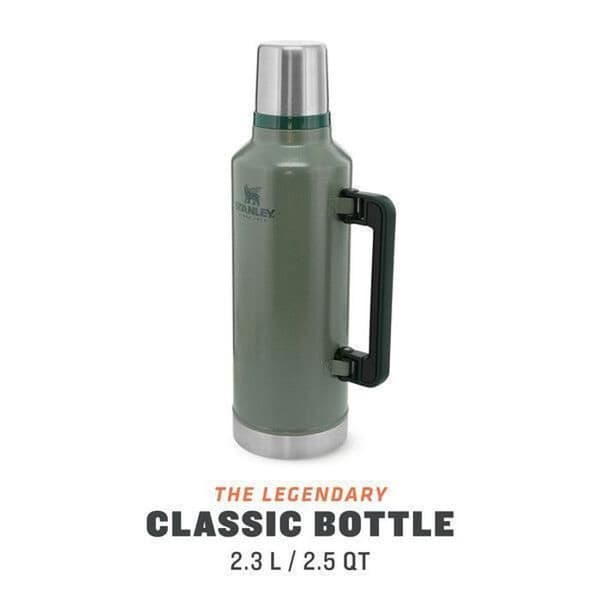 Isolerad flaska - Stanley - The Legendary - 2,3L - Hammertone Green