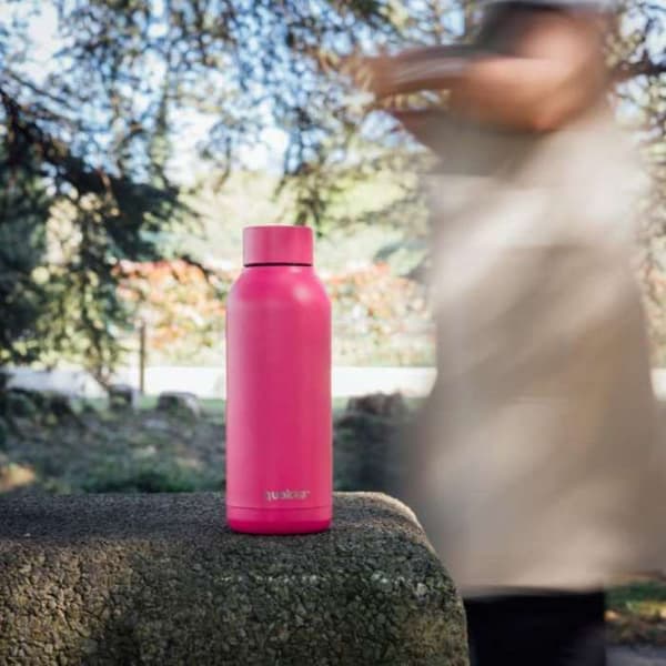 Isolerad flaska i rostfritt stål 510 ml (hallonrosa) Quokka Solid