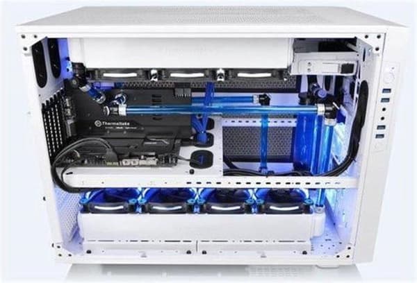 Thermaltake-tillbehör CL-W065-PL16TR-A Pacific PETG 16 mm hårt rör 500 mm Detaljhandel