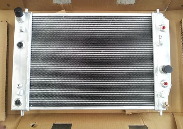 Aluminiumradiator, høj effektivitet køling, holdbar legeringskonstruktion, nem installation