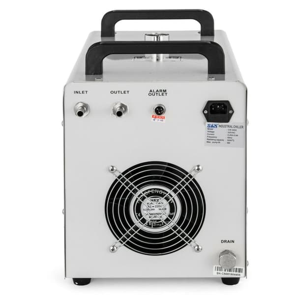 Industriell vattenkylare, 220V spänning, lämplig för CNC-lasergravermaskiner.