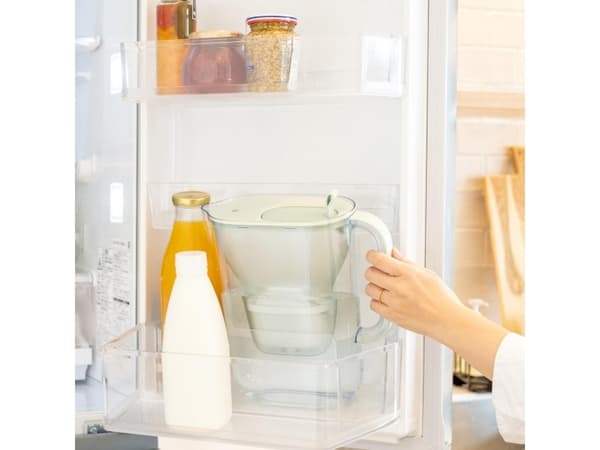 Brita vedensuodatin, 2,4 litran tilavuus, 1,4 litran tilavuus suodatettu vesi, suodatinpatruuna (136123 (1054893))