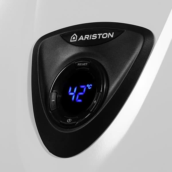 Ariston FAST EVO X DISPLAY Omedelbar gasvattenberedare, naturgas, låg nox, 14 l-min