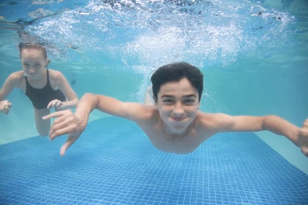 Bestway  Power Steel 732 x 366 x 122 cm Oval pool m/stege mv
