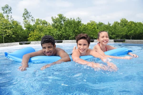 Bestway Steel Pro Max Frame Pool 549 x 122cm m/pump, stege - Ny modell!
