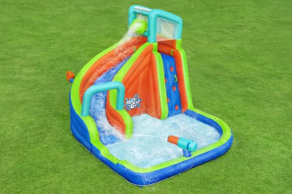 Hoppborg Mega Vattenland ''Turbo Splash'' 365 x 320 x 270 cm