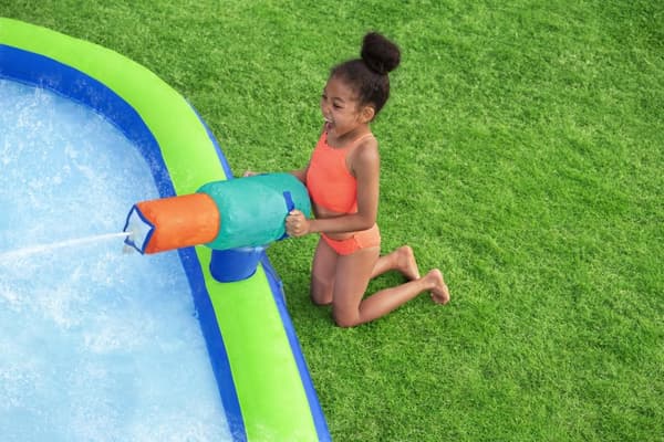 Hoppborg Mega Vattenland ''Turbo Splash'' 365 x 320 x 270 cm