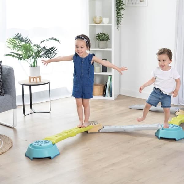 Smoby - Eventyrmotorikkursus - 4 klodser + 4 brætter - Balance, koordination, opvågning, sensorisk - Lavet i Frankrig