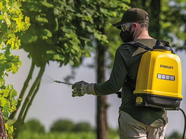Stanley Elektrisk ryggspruta 12 L, laddningsbar litiumbatterispruta, trädgårdsspruta