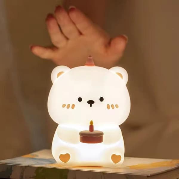LED Nattlampa Tryck Birthday Teddy Bear Art Deco - Vit