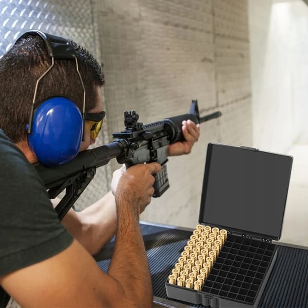 AMMO-BOX 9mm SVART SÄKER PISTOL 50 platser