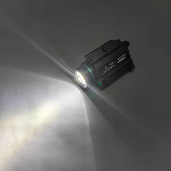 Taskulamppu VIHREÄ LASER 1000lm TÄHTÄIN PISTOOLIIN ASG GLOCK ASE Picatinny