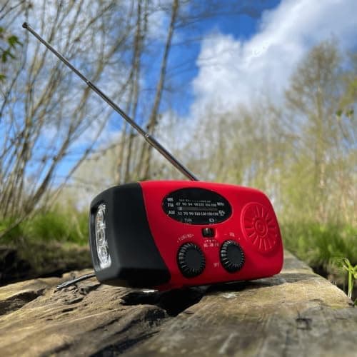 Vevradio med Solceller, LED Ficklampa och 2000mAh Powerbank SOS SUNMATIC - Väderradio för hem- och campingnödsituationer med AM/FM-radio