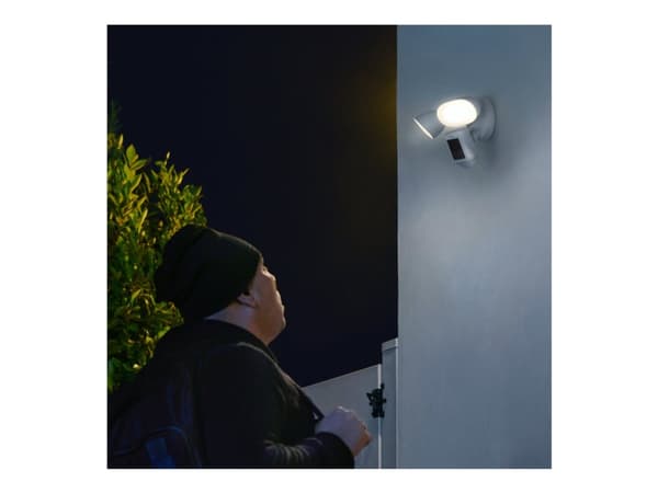 Ring Floodlight Cam Wired Pro - Verkkovalvontakamera - ulkona - säänkestävä - väri (päivä/yö) - 1920 x 1080 - 1080p - ääni - langaton - WiFi