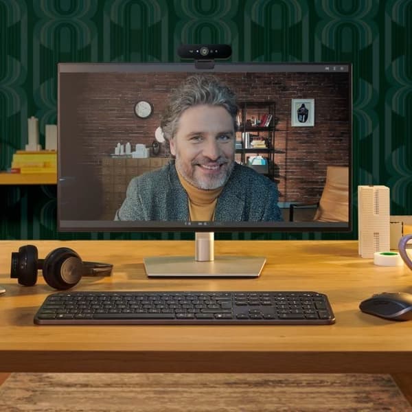Webbkamera - 4K, Full HD 1080p - Logitech - Brio Stream - 90 FPS - Autofokus - Mikrofon - Svart