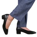 Pikkukuva 2 / 2: Where's That From Womens/Ladies Seattle PU Square Toe Wide Low Block Heel Court Shoes