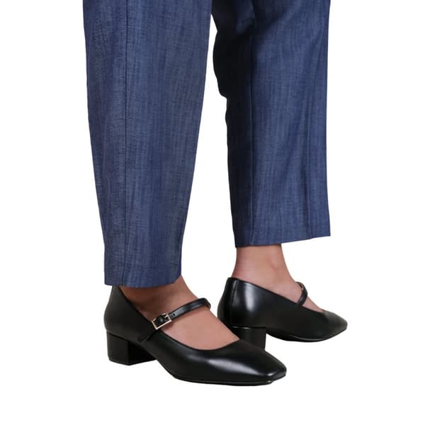 Where's That From Womens/Ladies Oslo Square Toe Wide Low Block Heel Court Shoes