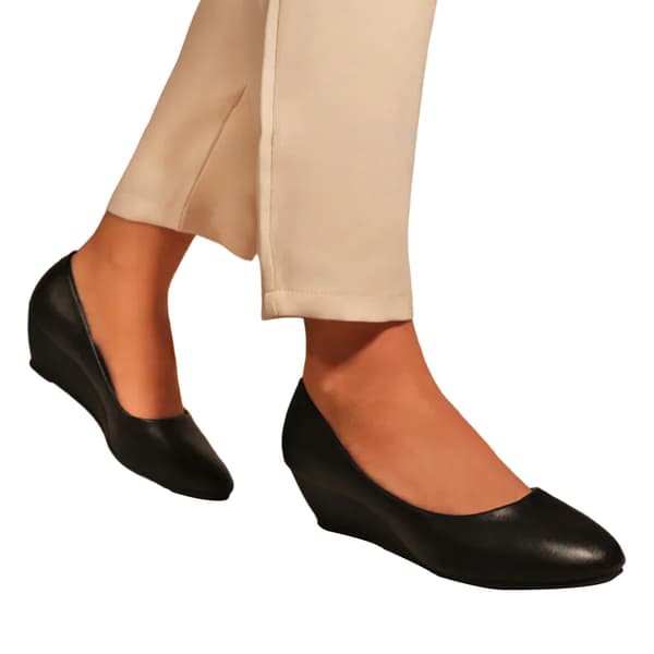 Where's That From Womens/Ladies Kieran PU Wide Platform Low Wedge Court Shoes