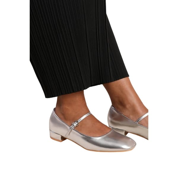 Where's That From Womens/Ladies Minsk Metallic PU Buckle Detail Low Heel Pumps