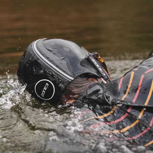 Zone3 Hætte Heat-tech Sort L