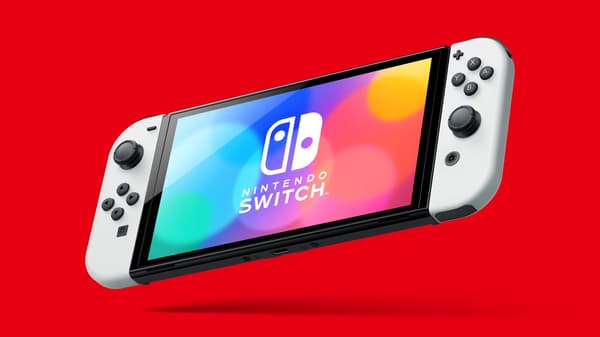 Nintendo Switch – OLED Model (White Joy-Con)