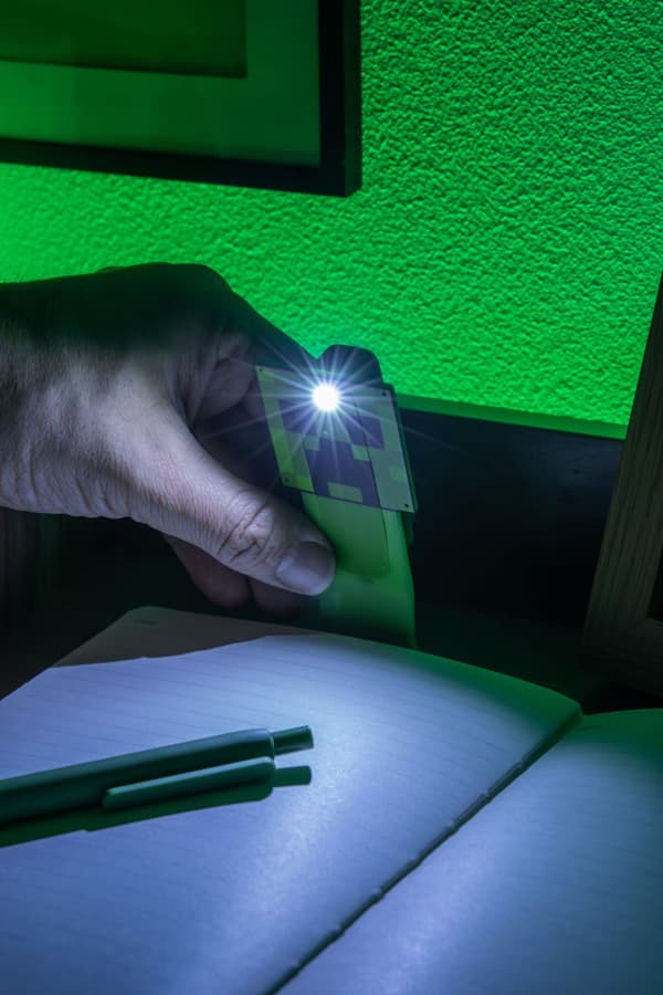Minecraft Creeper Book Light - Merchandise