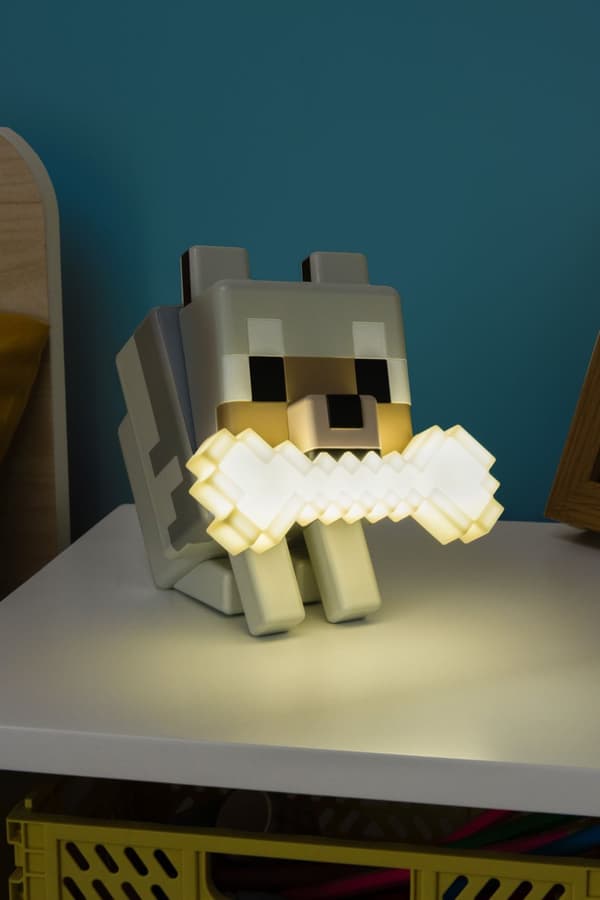 Wolf Globuddies Light - Merchandise