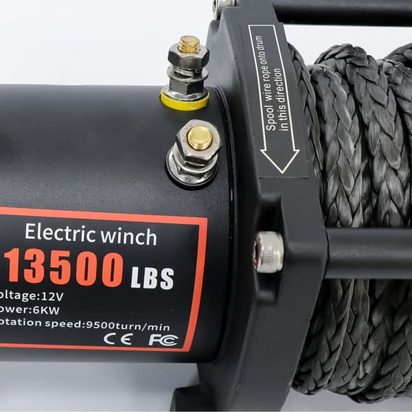 Sähkökäyttöinen vinssi, 13500 lbs vetokyky, 6.5 HP moottori, synteettinen köysi