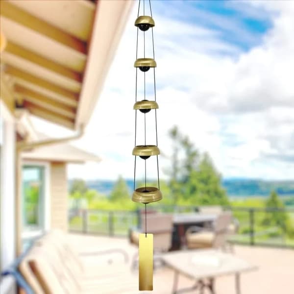 Lollanda Wind Chime in Copper – viisikerroksinen pagodimuotoilu selkeällä sävyllä, retro metallikoriste kotiin ja puutarhaan