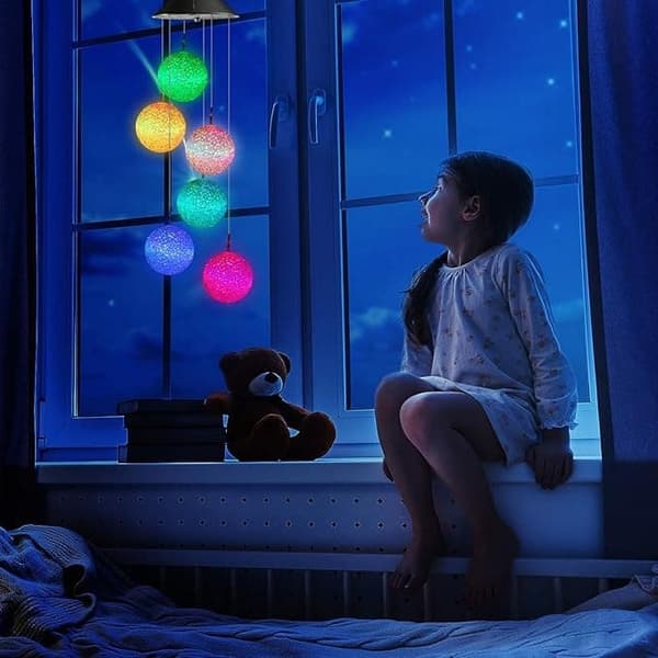 OBOSOE Solcellsdriven Vindspel – 6 LED-ljusbollar med Färgskifte & IP44 Vattentät Design