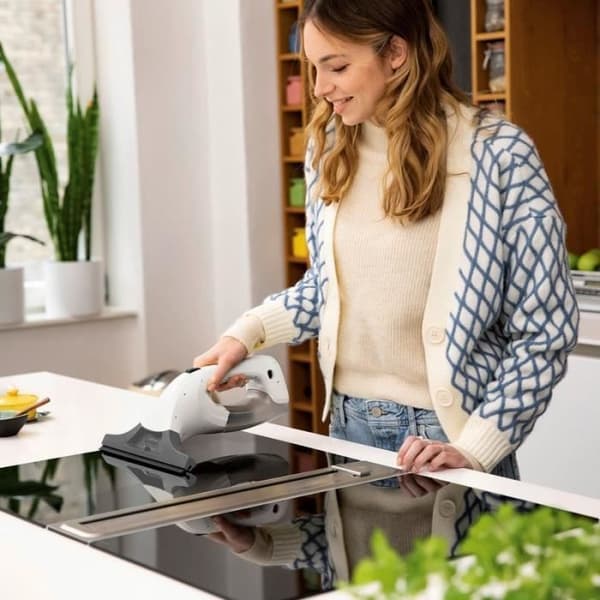 KARCHER WV 1 Plus - Ikkunanpesuri - 250 mm leveä imusuulake - 25 minuutin akunkesto - Puhdistaa jopa 70 m² (noin 23 ikkunaa)