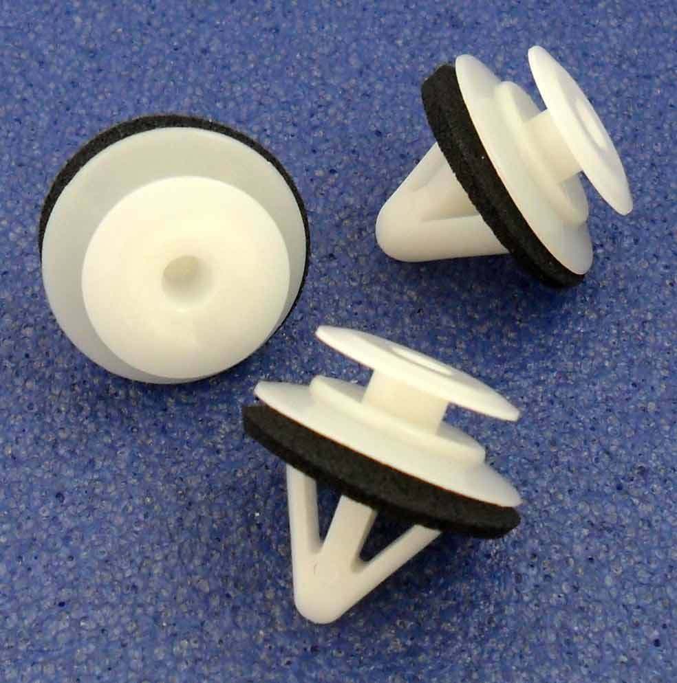 20x Mazda Trim Clips- Plastic Body Mouldings, Side Skirts, Sill Trims- G18K51SJ3