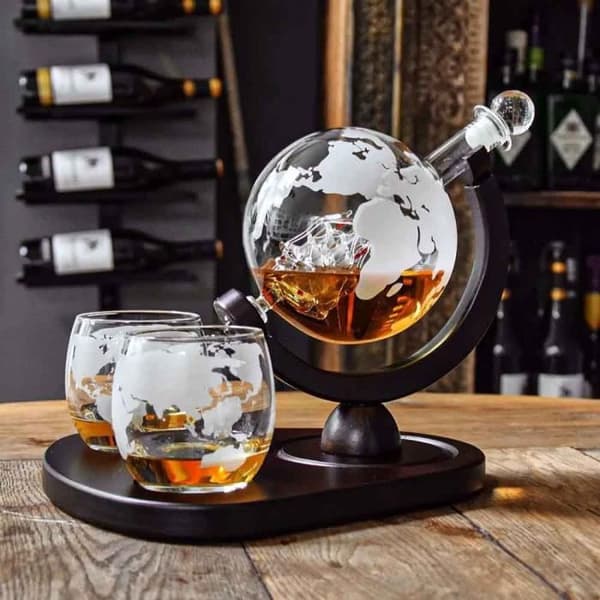 Globe Decanter Karaff och glasögon (x2) - Maestro Gift