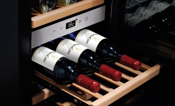 Caso WineComfort 38, Kompressori viininjäähdytin, Vapaasti seisova, 38 pullo(a), 60 W, G, Ruostumaton teräs