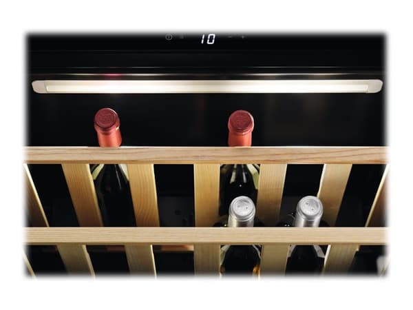 Electrolux Serie 900 Pro compact KBW5X - Vinkjøler - innebygd - fordypning - bredde: 56 cm - dybde: 55 cm - 49 liter - Klasse F
