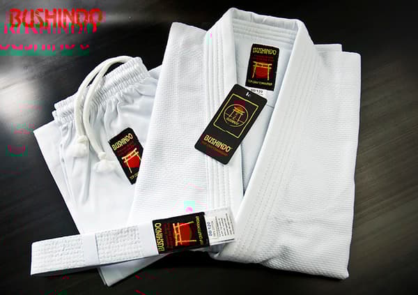 JUDO BUSHINDO PUKU koko 1/140cm Materiaali: punos, 100% puuvillaa 3008