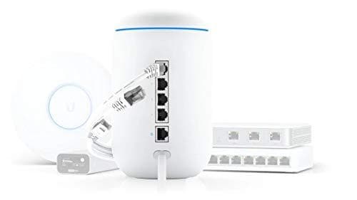Ubiquiti UniFi Dream Machine All-in-One-router (med 2-benet EU-stik)
