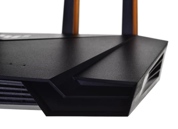 ASUS TUF Gaming AX3000 V2 langaton reititin Gigabit Ethernet Dual-band (2,4 GHz / 5 GHz) Musta, oranssi