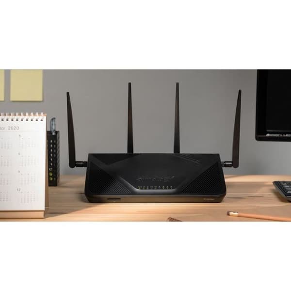 SYNOLOGY RT2600AC - AC Dual-band 2600 Mbps trådløs WiFi-router - MU-MIMO med 4 LAN-porte og 1 WAN-port 10/100/1000 Mbps