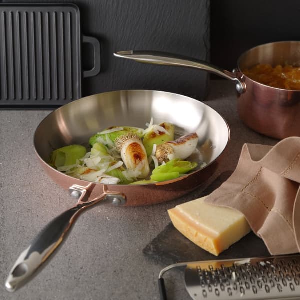 Induktionsstekpanna i koppar 240 x 50 mm - Hendi 607060