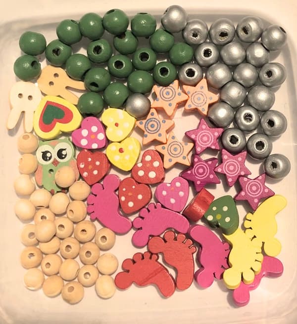 95 blandade träpärlor mix färgglada