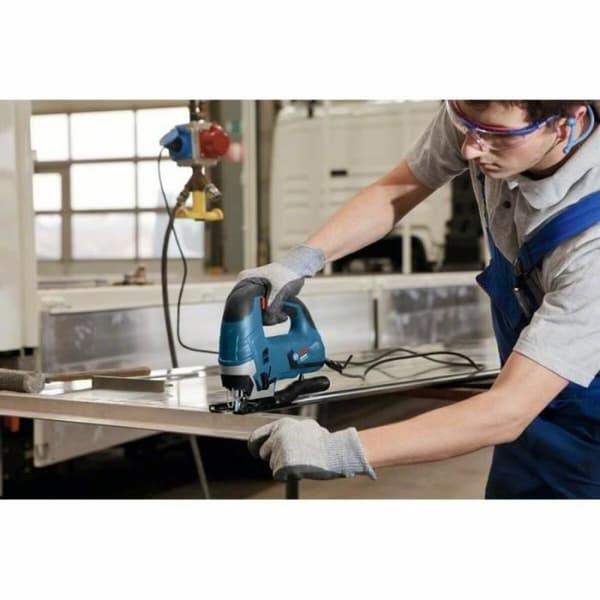 Moottorisaha BOSCH Elektrowerkzeuge 1800 W (1 osaa)