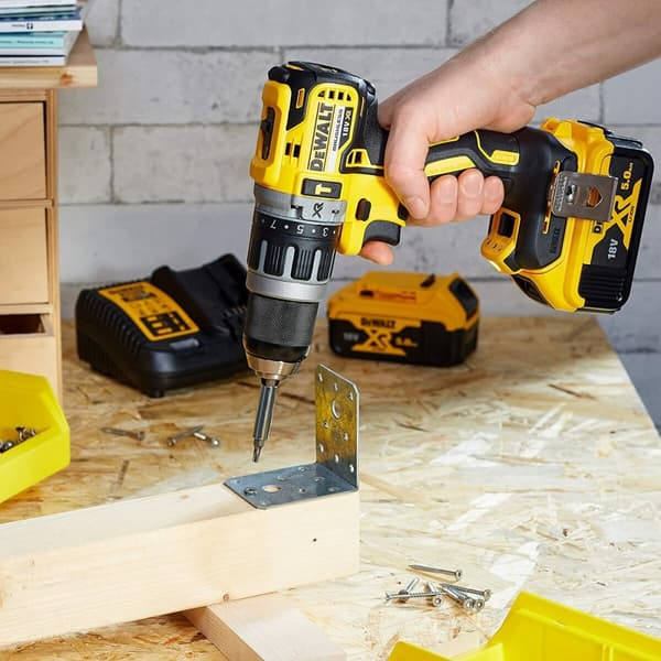 Akkuporakone Dewalt DCD796P2-QW 18 V 70 Nm