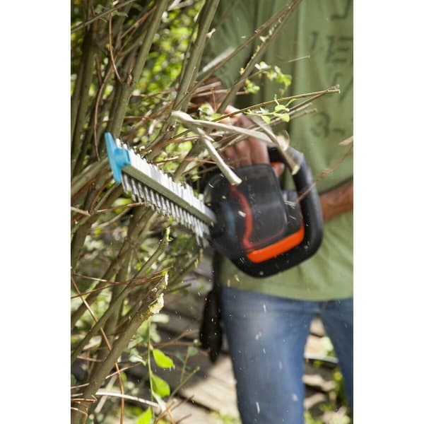 Häcktrimmer Gardena 9835-20 700 W 230 V