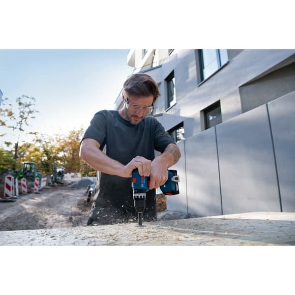 Borr/skruvdragare BOSCH GSB 18V-45 82 Delar 45 Nm