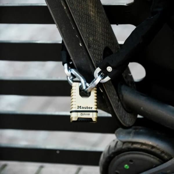 Yhdistelmäriippulukko Master Lock M1177EURD Messinki